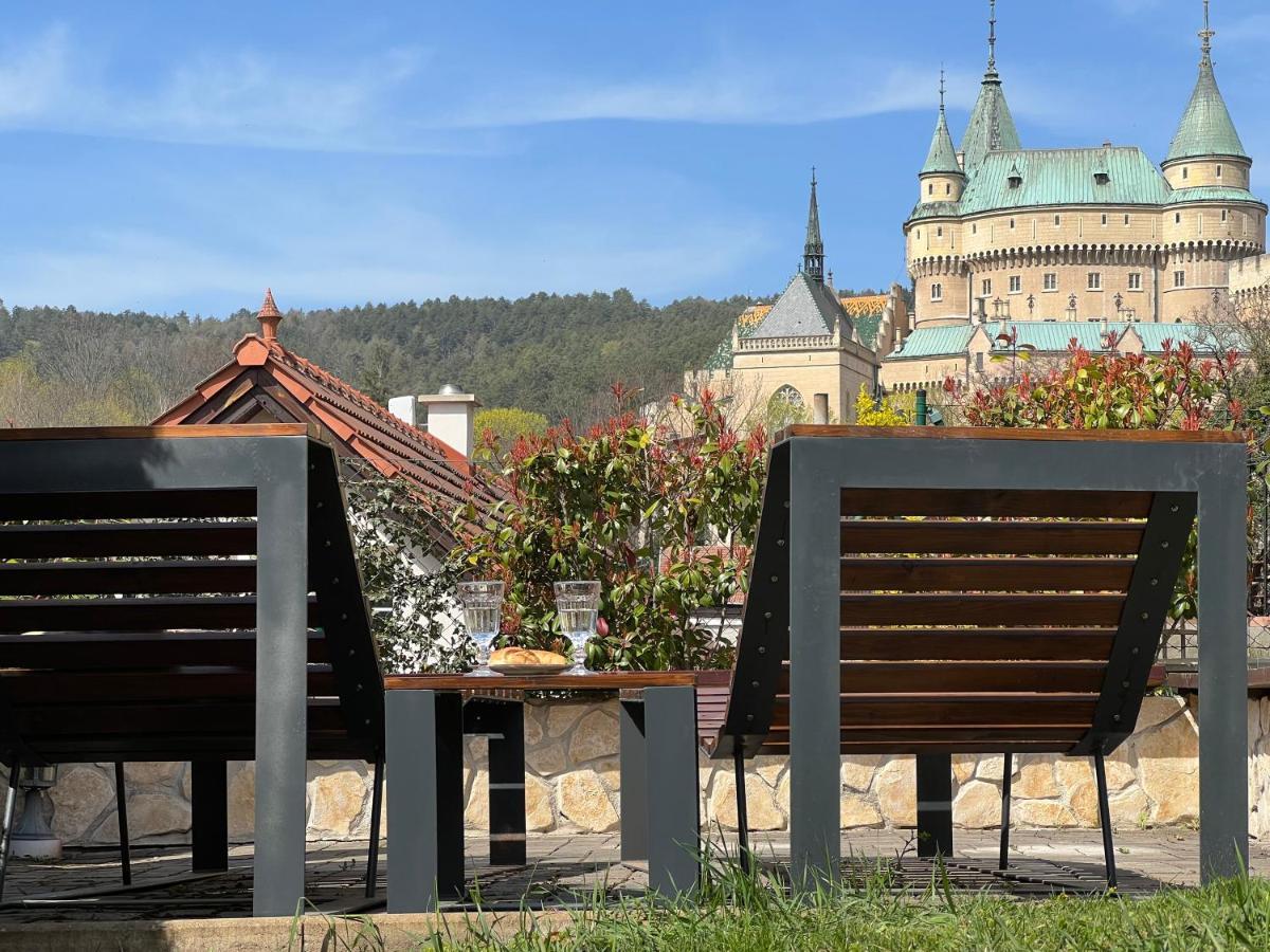 Apartments Hradny Mur Бойнице Экстерьер фото