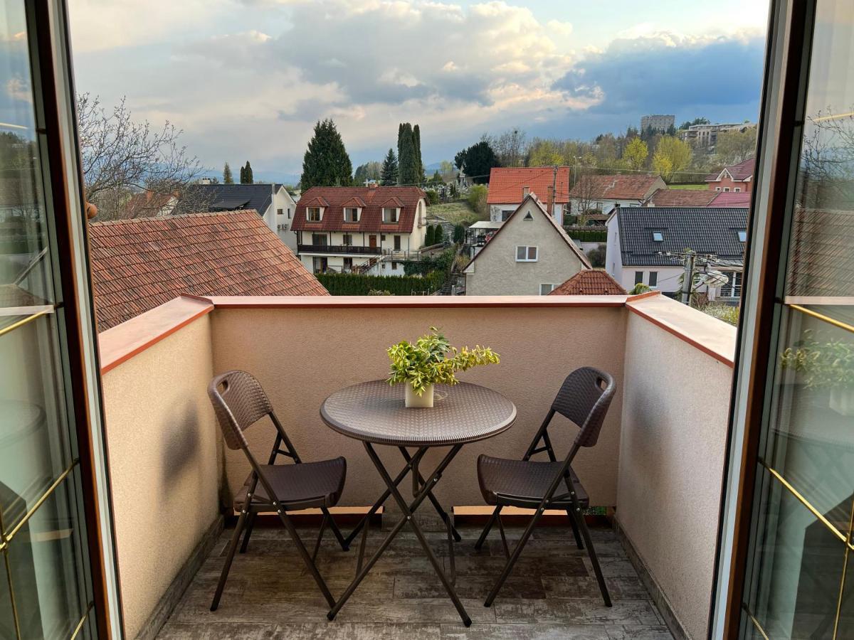 Apartments Hradny Mur Бойнице Экстерьер фото
