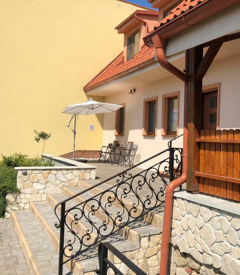 Apartments Hradny Mur Бойнице Экстерьер фото